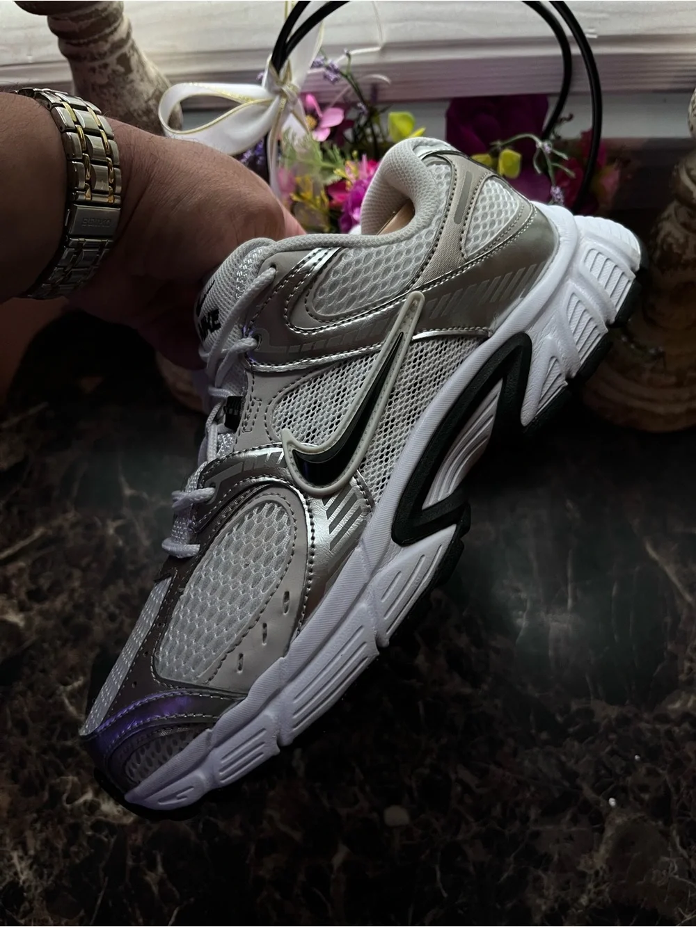 Nike V5 RNR Comfort/Athletic Medical Field Chunky Shoes Size 8 for Women